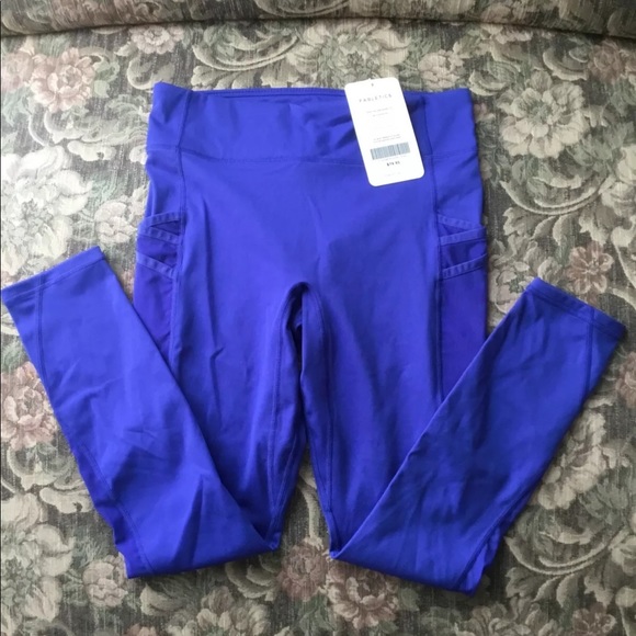 Fabletics Pants - NWT FABLETICS MOTION 365 TRINITY M 7/8 Leggings